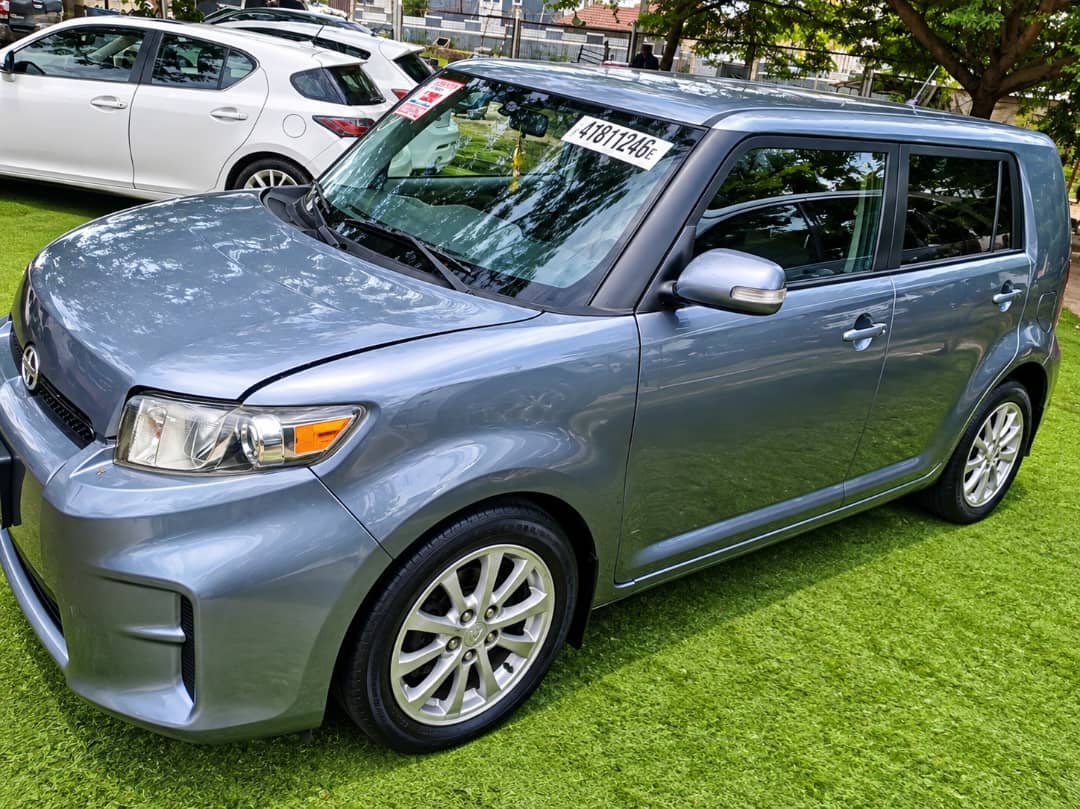 2012 Toyota Scion tC